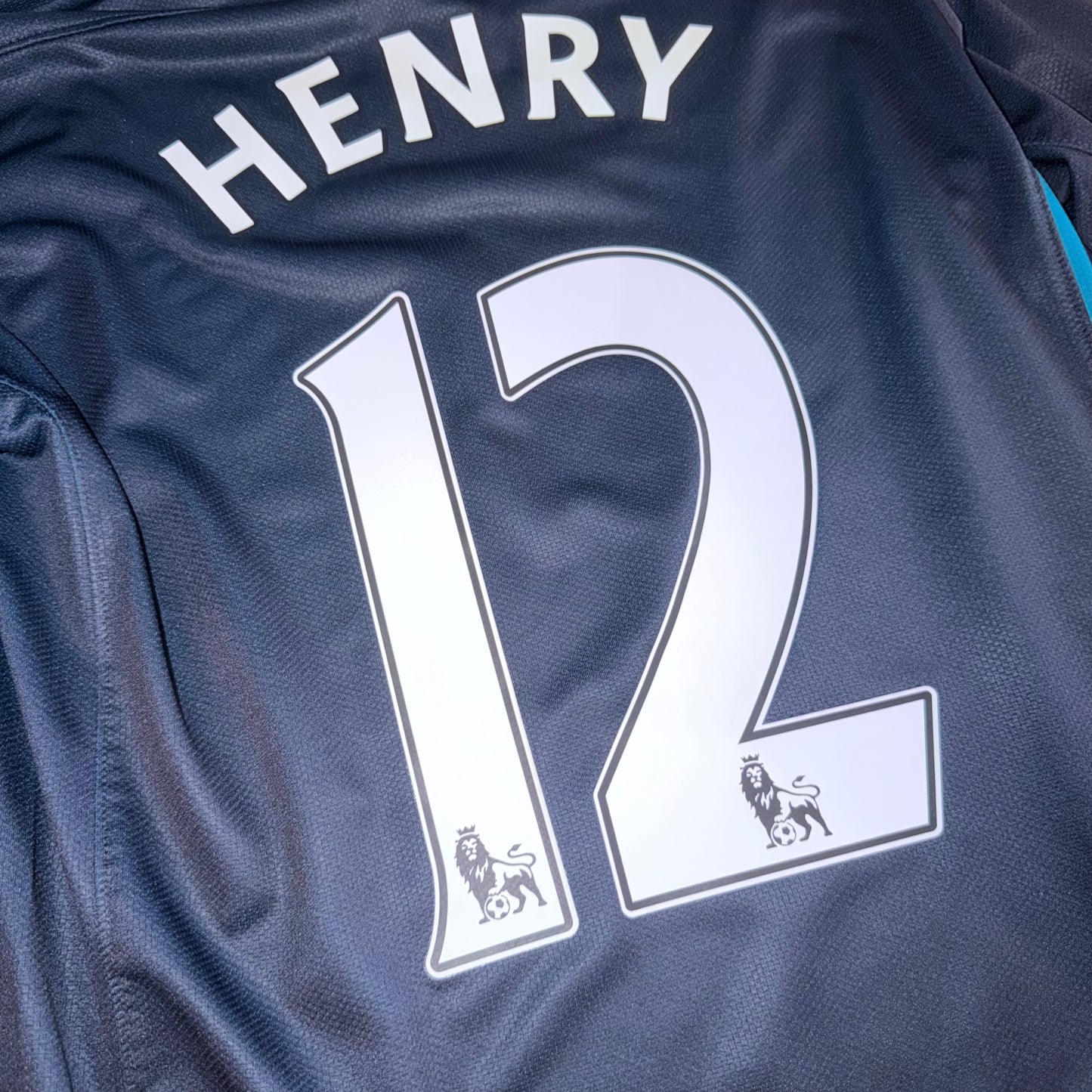Arsenal 11/12 Visitante #12 Henry M