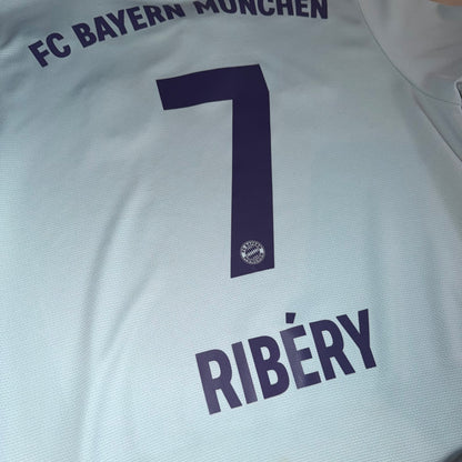 Bayern Munich 18/19 Visitante #7 Ribery M