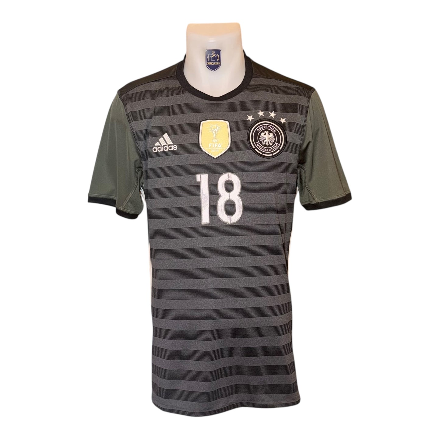 Alemania 2016 Visitante #18 Kroos M