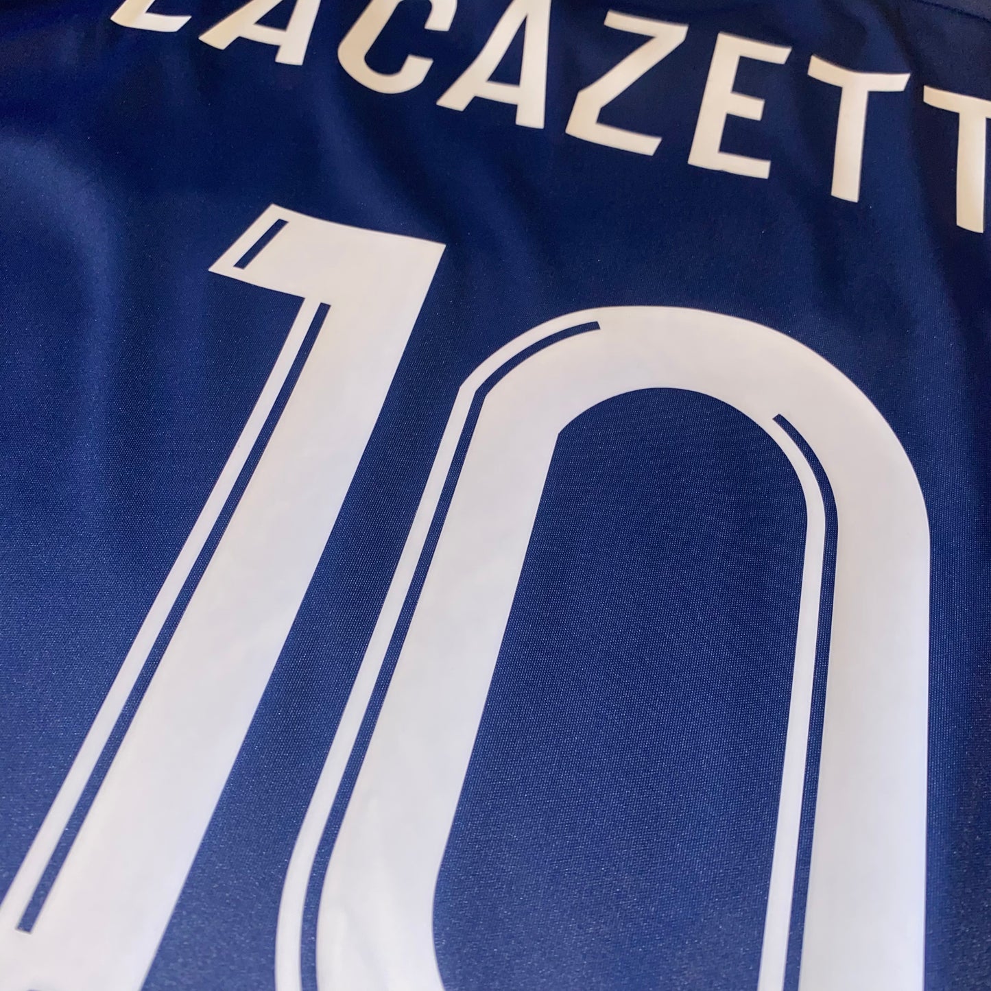 Olympique Lyon 23/24 Visitante #10 Lacazette M