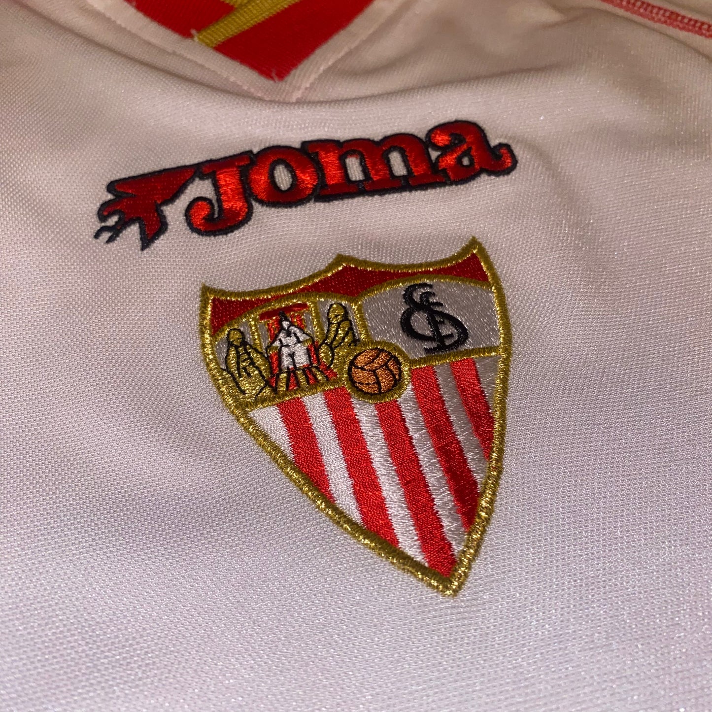 Sevilla 02/03 Local #19 Reyes XL