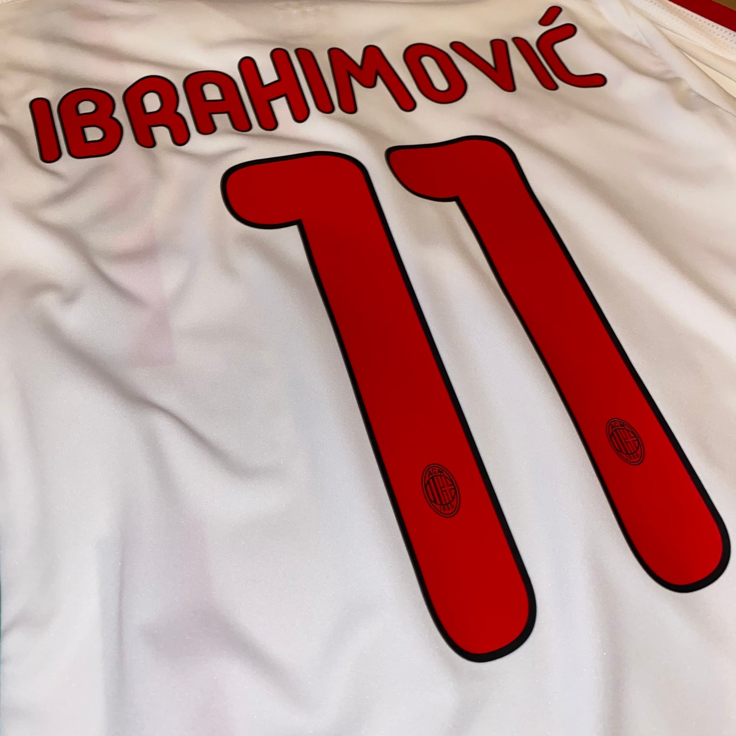 AC Milan 10/11 visitante #11 ibrahimovic M