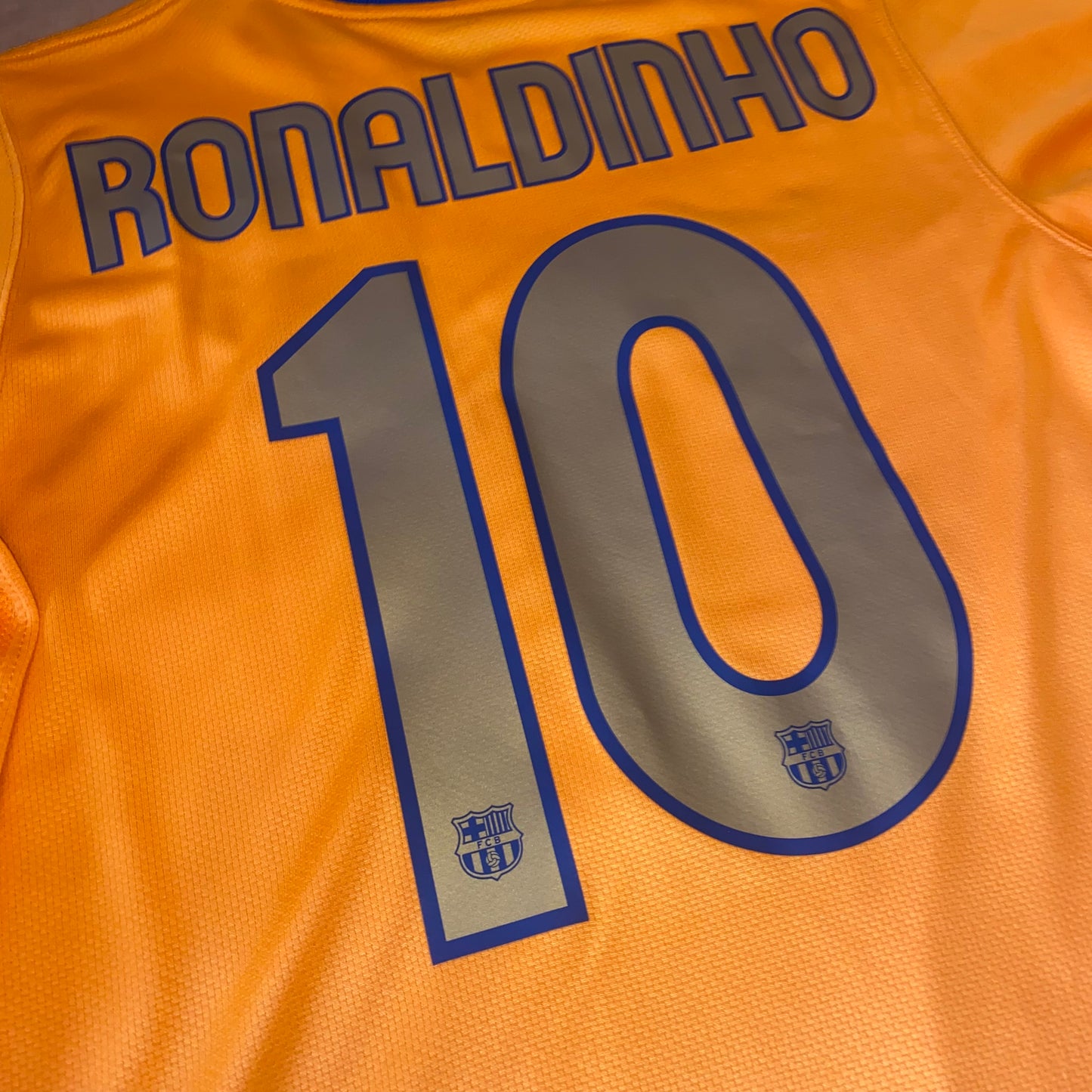Barcelona 06/07 Visitante #10 Ronaldinho S