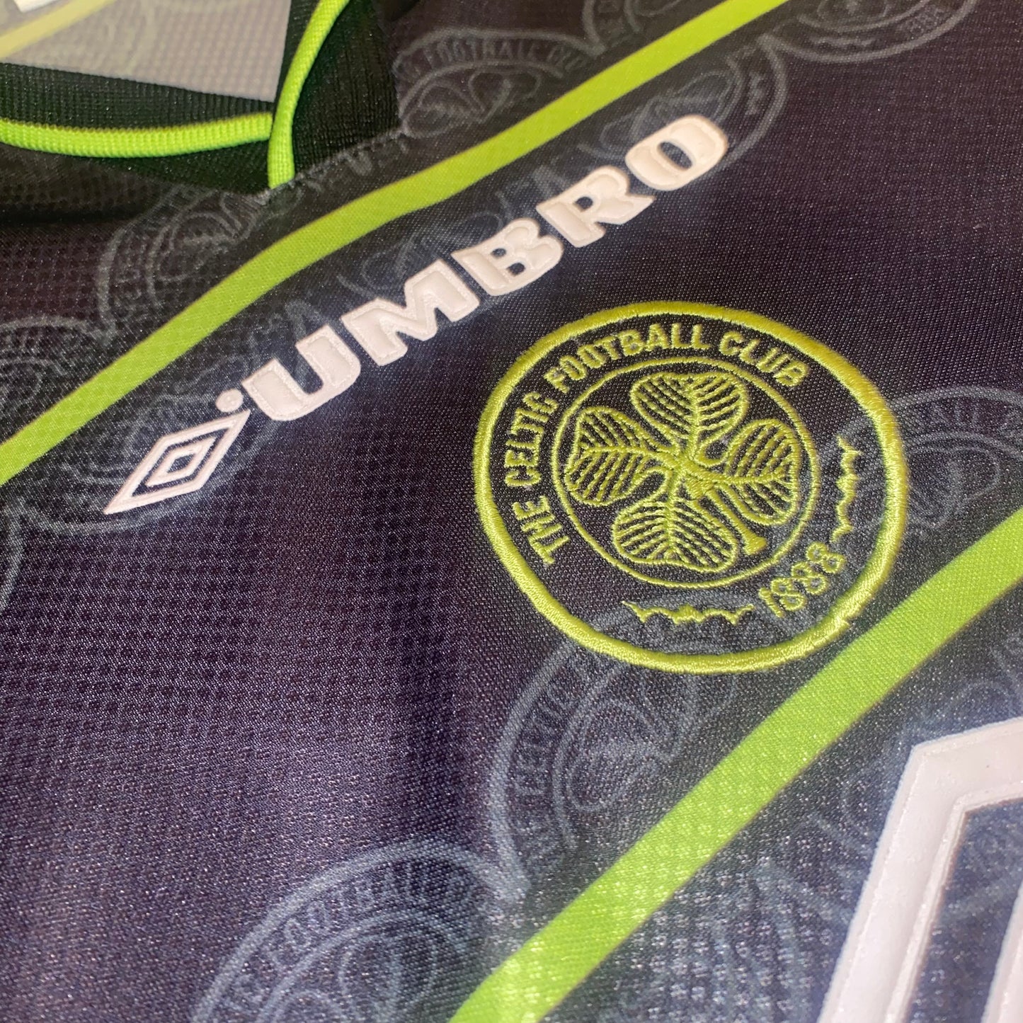 Celtic 1998/99 Local L