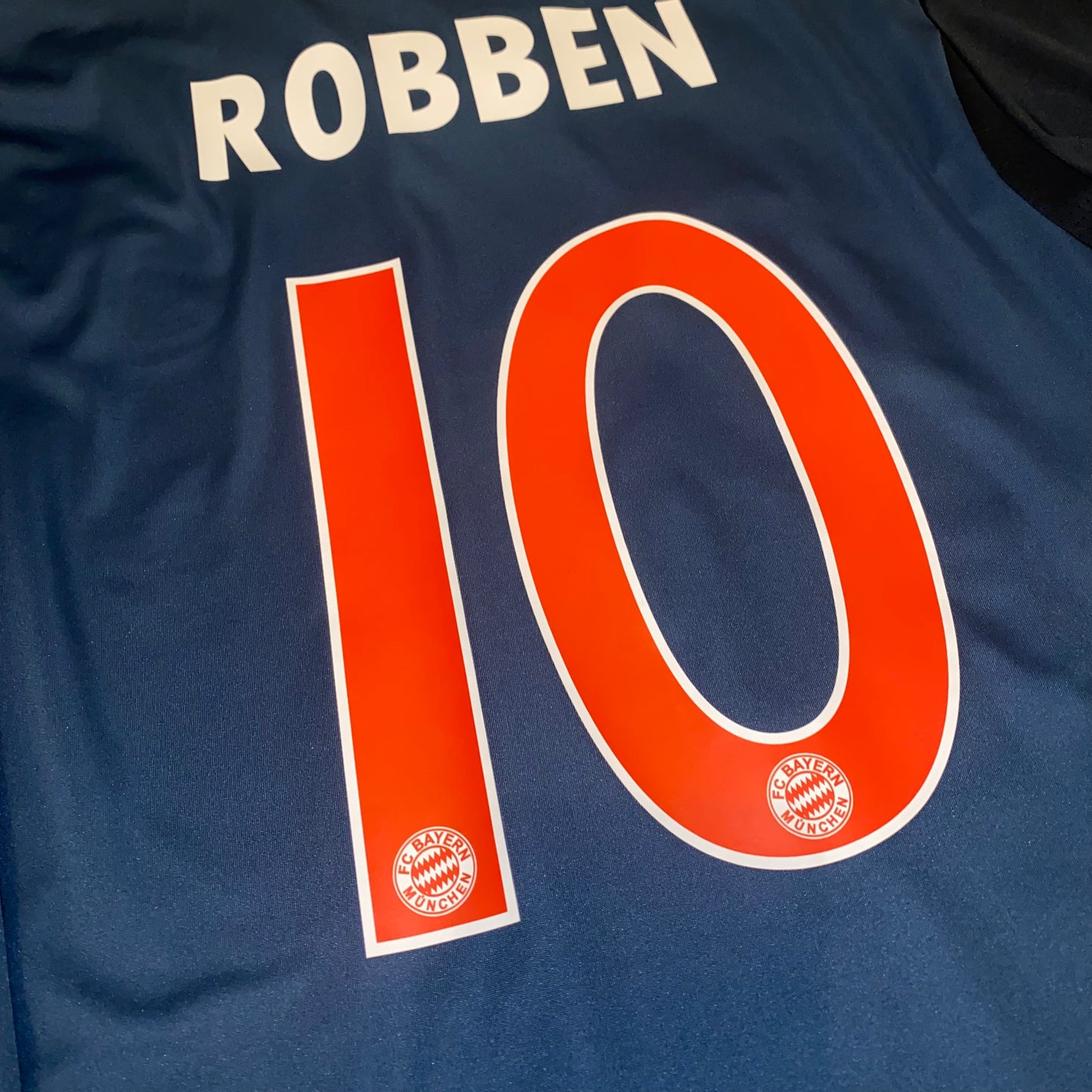 Bayern Munich 13/14 Alternativa #10 Robben M