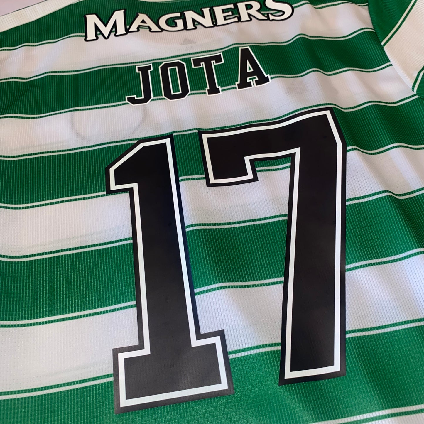 Celtic 21/22 Local #17 Jota M